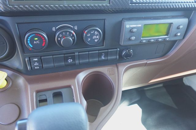 2026 HINO L6 (26ft Reefer Truck w/ ICC Bumper) - 23004641 - 36