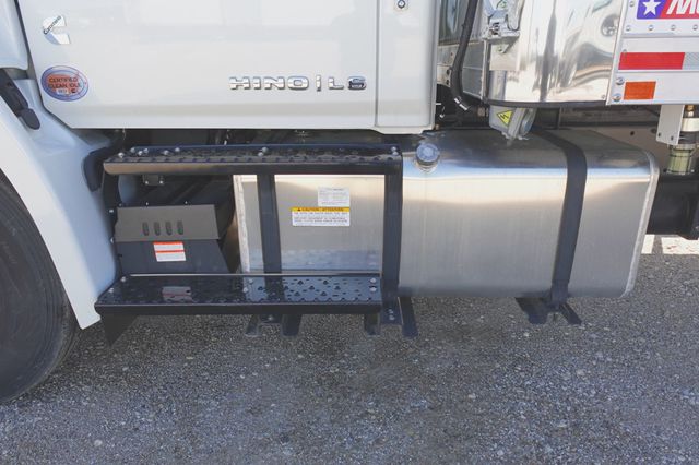 2026 HINO L6 (26ft Reefer Truck w/ ICC Bumper) - 23004641 - 57