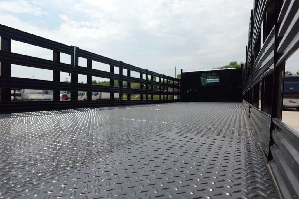 2026 HINO L6 (26ft Stake bed w/ ICC Bumper) - 22901192 - 37