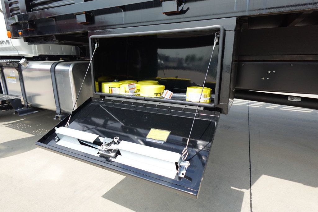 2026 HINO L6 (26ft Stake bed w/ ICC Bumper) - 22901192 - 40