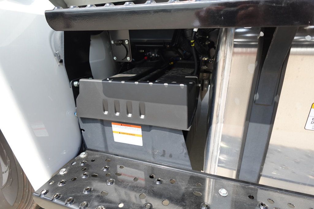 2026 HINO L6 (26ft Stake bed w/ ICC Bumper) - 22901192 - 71