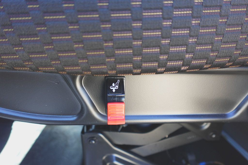 2026 HINO L6 (26ft Stake Bed w/ ICC Bumper ) - 22948566 - 23