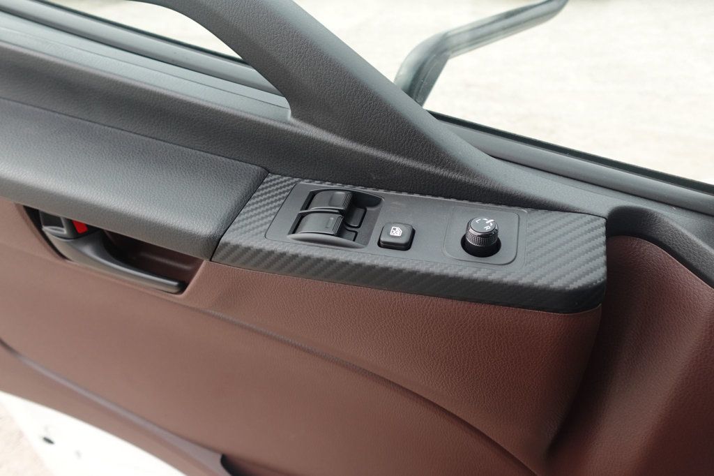 2026 HINO L6 (26ft Stakebed w/ ICC Bumper) - 22971795 - 37