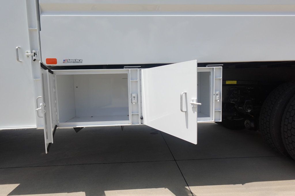 2026 HINO L6 Extended Cab (16ft Chipper Truck) - 22902702 - 33