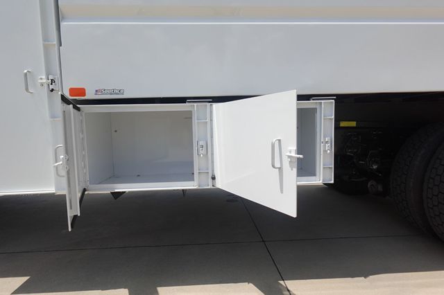 2026 HINO L6 Extended Cab (16ft Chipper Truck) - 22902702 - 33