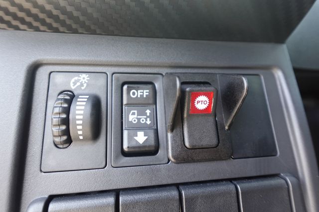 2026 HINO L6 Extended Cab (16ft Chipper Truck) - 22902702 - 73