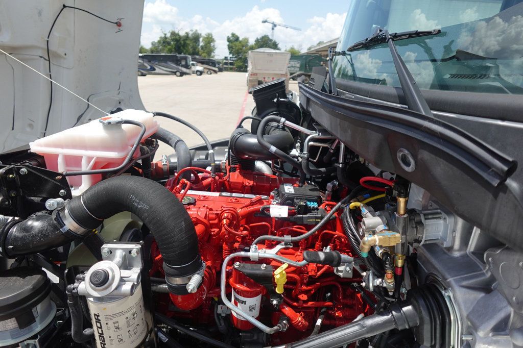 2026 HINO L6 Extended Cab (16ft Chipper Truck) - 22902702 - 82