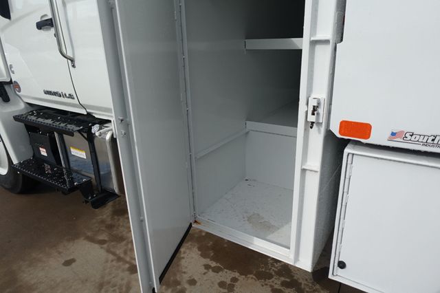 2026 HINO L6 Extended Cab (16ft Chipper Truck) - 22920067 - 20