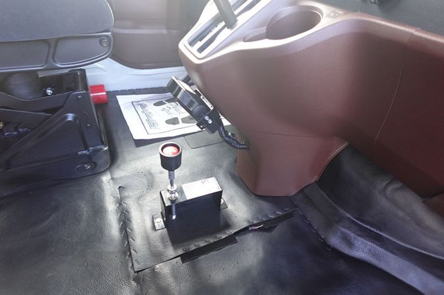 2026 HINO L6 Extended Cab (16ft Chipper Truck) - 22920067 - 59