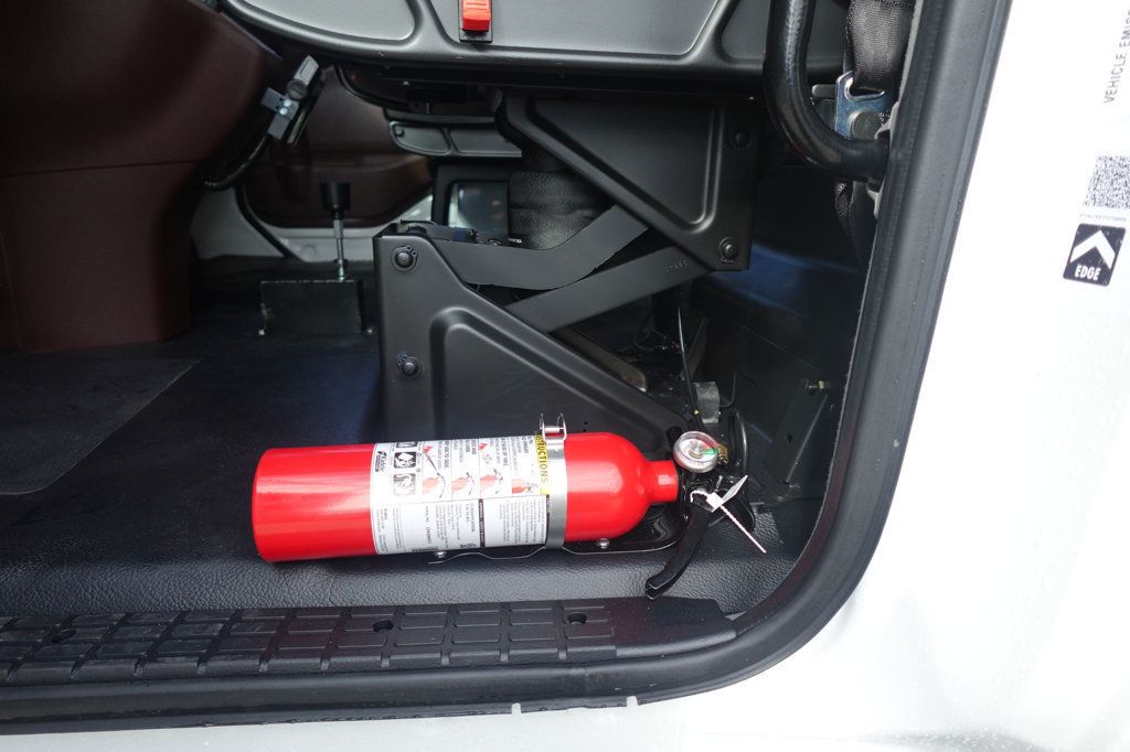 2026 HINO L6 Extended Cab (16ft Chipper Truck) - 22920074 - 44