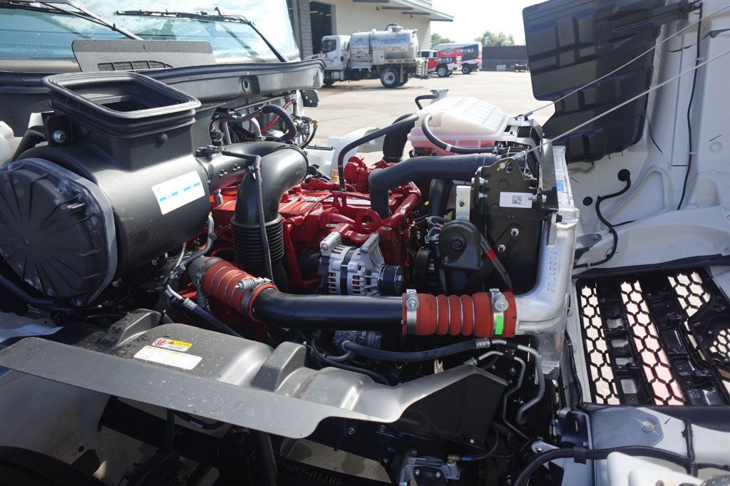 2026 HINO L6 Extended Cab (16ft Chipper Truck) - 22920074 - 66