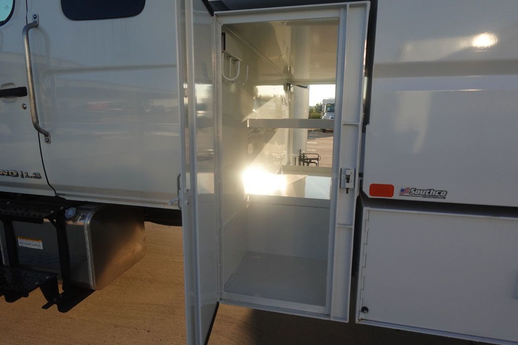 2026 HINO L6 Extended Cab (16ft Chipper Truck) - 22933256 - 17