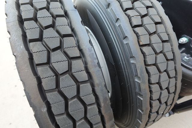 2026 HINO L6 Extended Cab (Chassis - Diesel) - 22899455 - 24