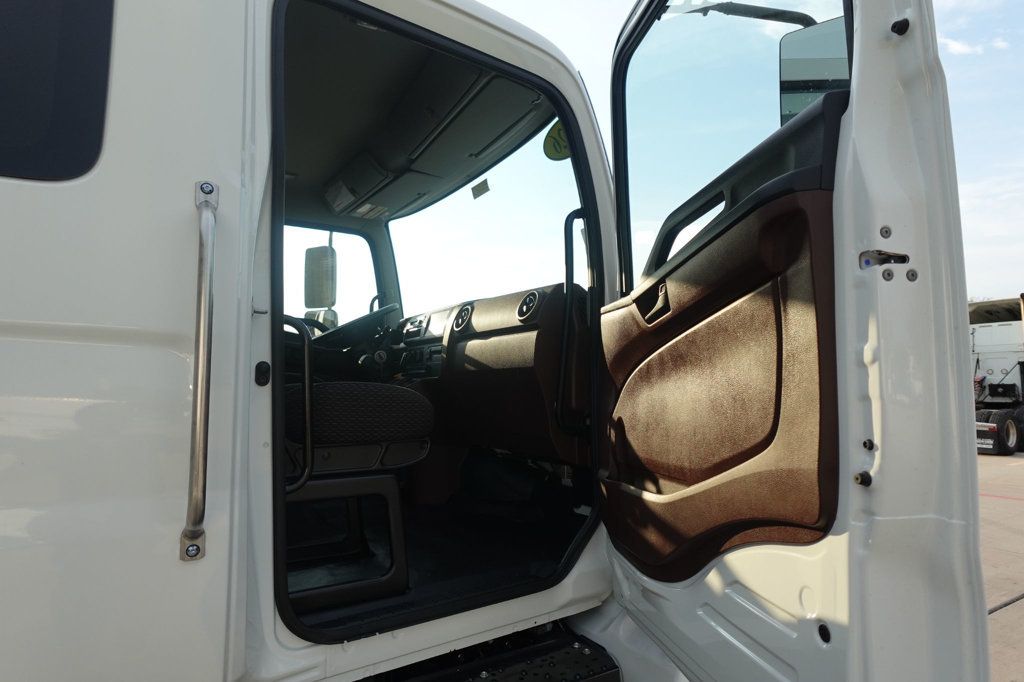 2026 HINO L6 Extended Cab (Chassis - Diesel) - 22899455 - 52