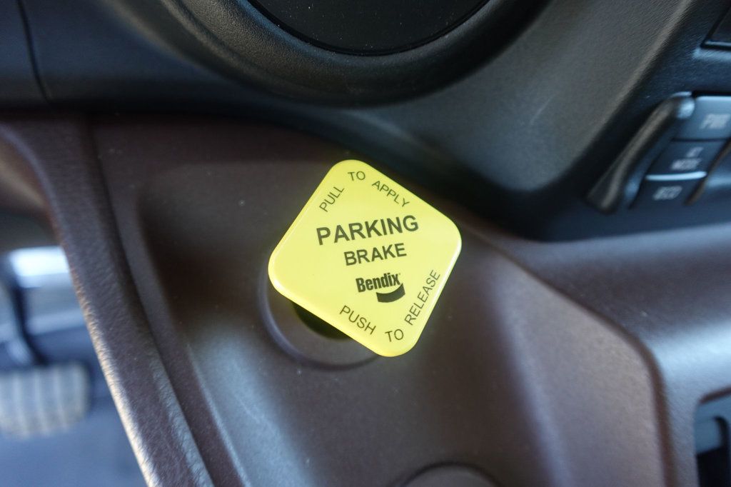 2026 HINO L6 - Extended Cab (26ft Box Truck) - 22828729 - 42