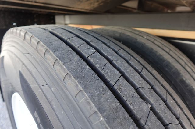 2026 HINO L6 - Extended Cab (26ft Box with Lift Gate) - 22828729 - 15