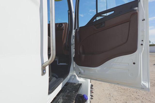 2026 HINO L6 - Extended Cab (26ft Box w/ Lift Gate) - 22940978 - 20