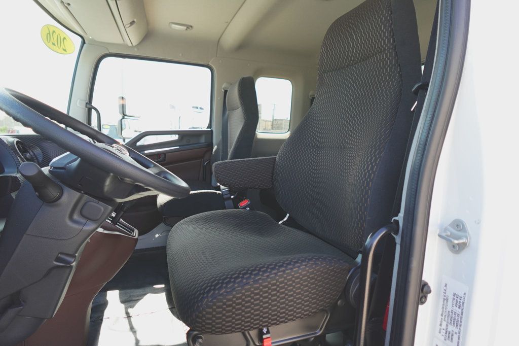 2026 HINO L6 - Extended Cab (26ft Box w/ Lift Gate) - 22940978 - 25