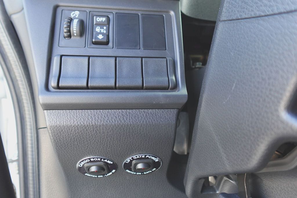 2026 HINO L6 - Extended Cab (26ft Box w/ Lift Gate) - 22940978 - 35