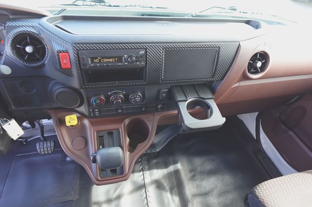 2026 HINO L6 - Extended Cab (26ft Box w/ Lift Gate) - 22940978 - 37