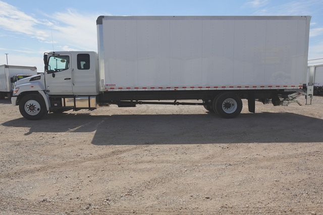 2026 HINO L6 - Extended Cab (26ft Box w/ Lift Gate) - 22940978 - 3