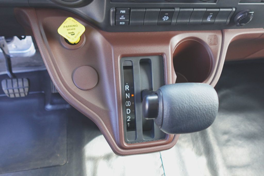 2026 HINO L6 - Extended Cab (26ft Box w/ Lift Gate) - 22940978 - 40