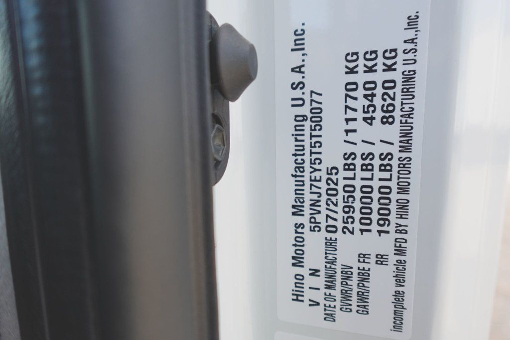 2026 HINO L6 - Extended Cab (26ft Box w/ Lift Gate) - 22940978 - 52