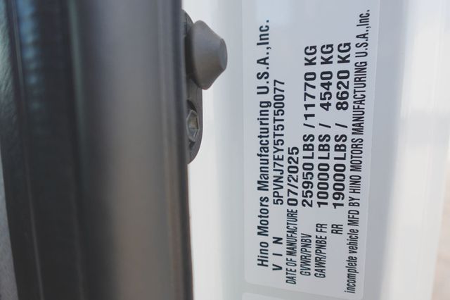 2026 HINO L6 - Extended Cab (26ft Box w/ Lift Gate) - 22940978 - 52