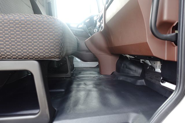 2026 HINO L6A (26ft Box Truck w/ ICC Bumper) - 23004598 - 52