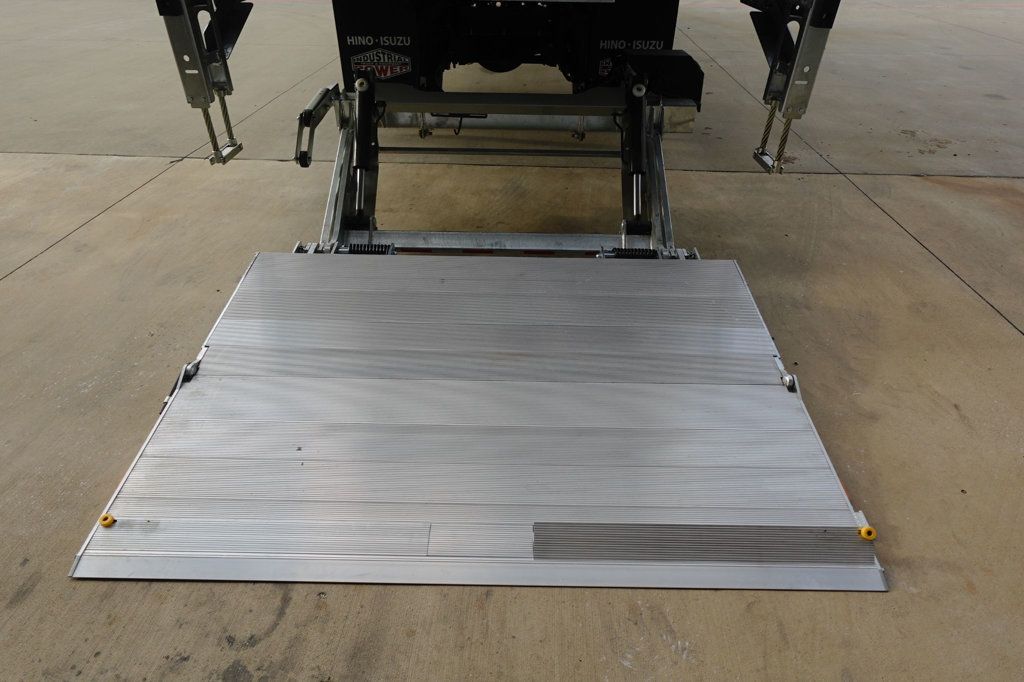 2026 HINO L6AA (26ft Box Truck w/ Lift Gate) - 23006190 - 24