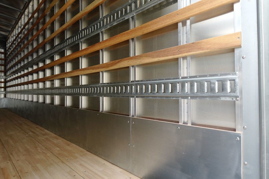 2026 HINO L6AA (26ft Box Truck w/ Lift Gate) - 23006190 - 29