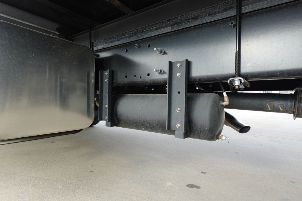 2026 HINO L6AA (26ft Box Truck w/ Lift Gate) - 23006190 - 35