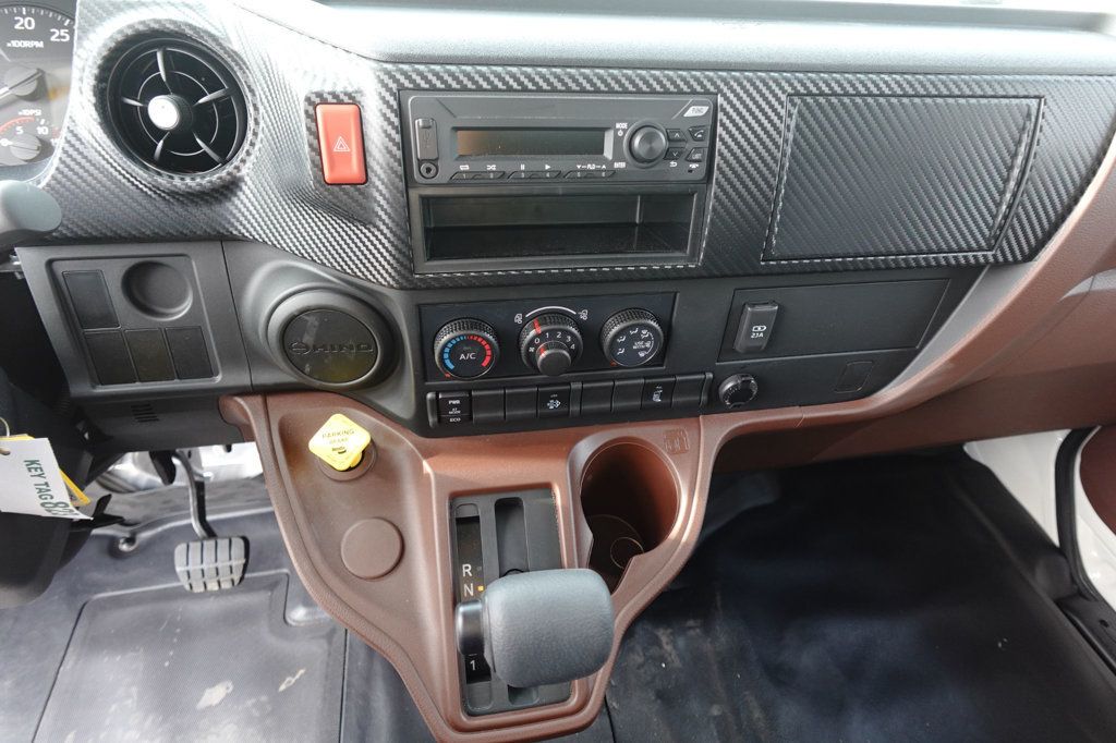 2026 HINO L6AA (26ft Box Truck w/ Lift Gate) - 23006190 - 51