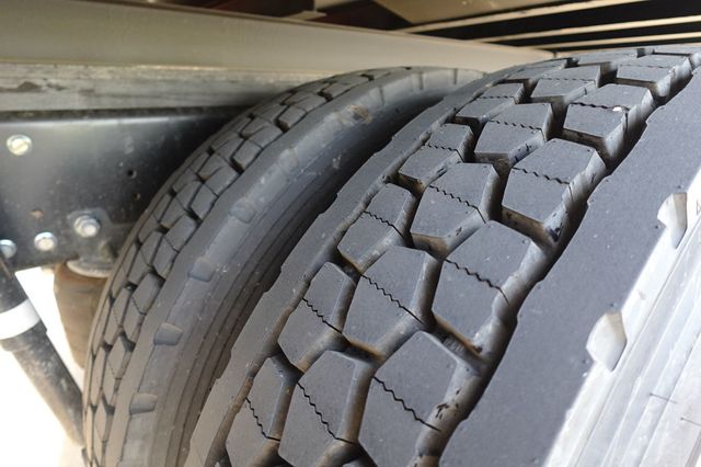 2026 HINO L6AA (26ft Box Truck w/ Lift Gate) - 23006192 - 16