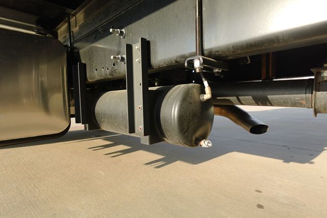 2026 HINO L6AA (26ft Box Truck w/ Lift Gate) - 23006192 - 35