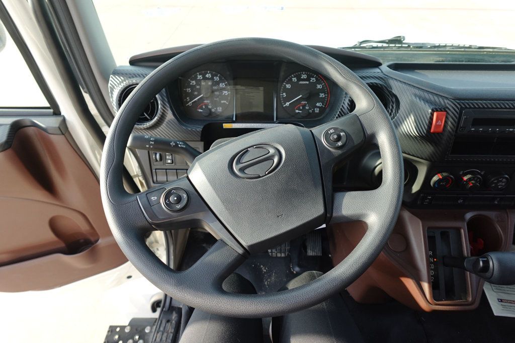 2026 HINO L6AA (26ft Box Truck w/ Lift Gate) - 23006192 - 45