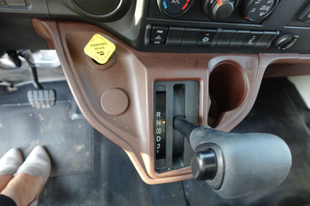 2026 HINO L6AA (26ft Box Truck w/ Lift Gate) - 23006192 - 47