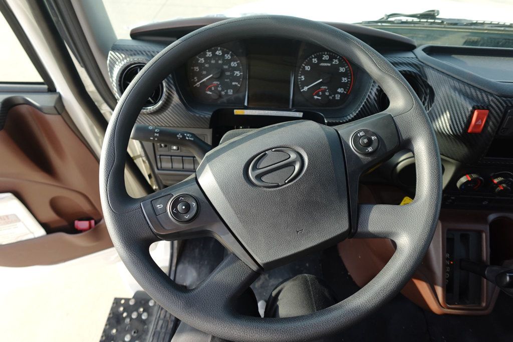 2026 HINO L6AA (26ft Box Truck w/ Lift Gate) - 23006192 - 51