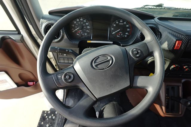 2026 HINO L6AA (26ft Box Truck w/ Lift Gate) - 23006192 - 51