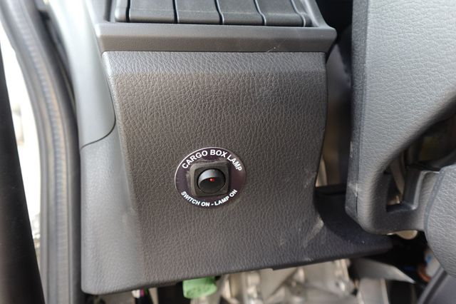 2026 HINO L6AA (26ft Box Truck w/ Lift Gate) - 23006192 - 55