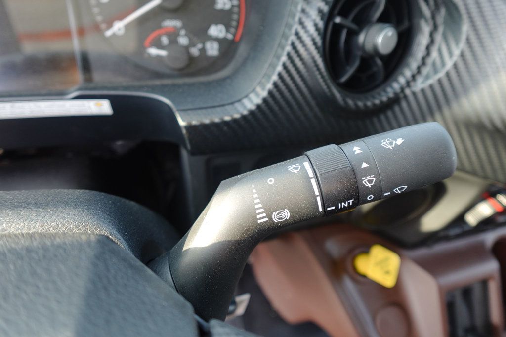 2026 HINO L6AA (26ft Box Truck w/ Lift Gate) - 23006192 - 56