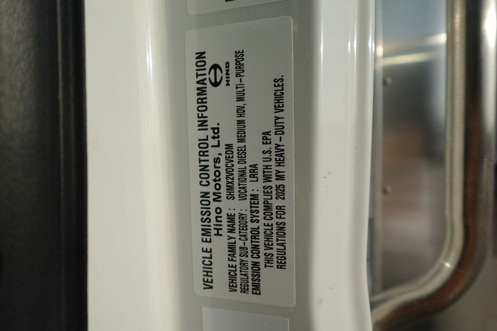 2026 HINO L6AA (26ft Box Truck w/ Lift Gate) - 23006192 - 71