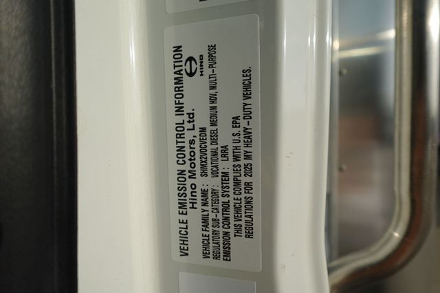 2026 HINO L6AA (26ft Box Truck w/ Lift Gate) - 23006192 - 71