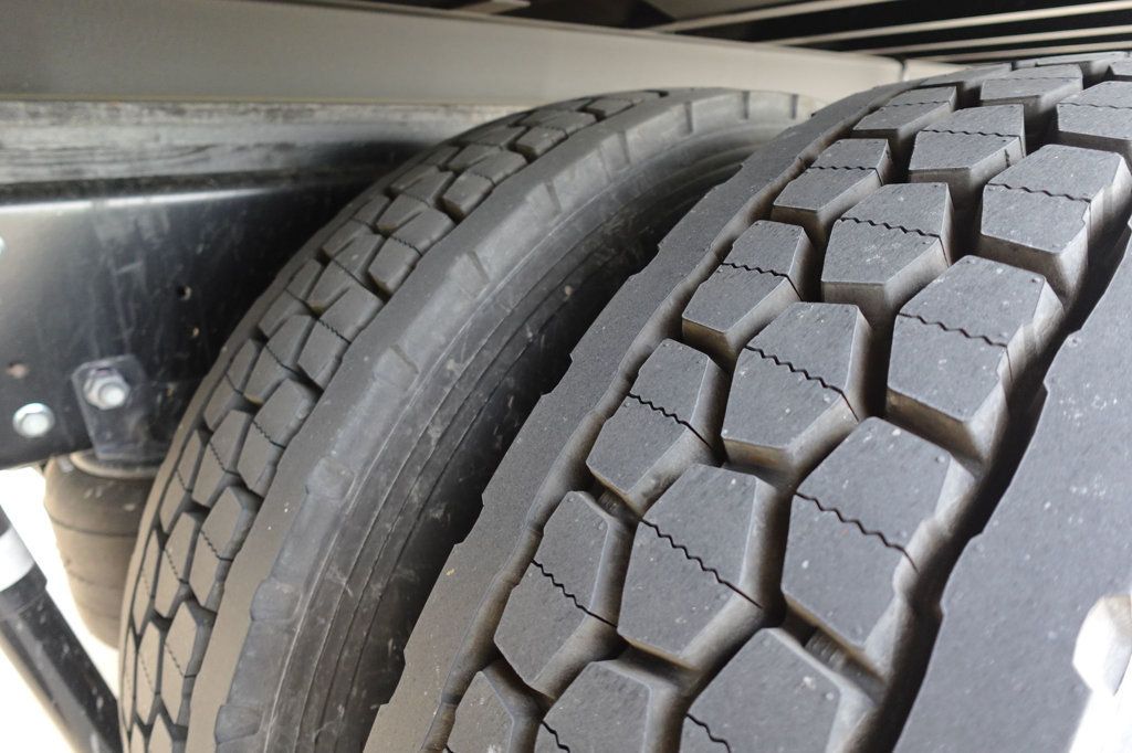 2026 HINO L6AA (26ft Box Truck w/ Lift Gate) - 23006193 - 15