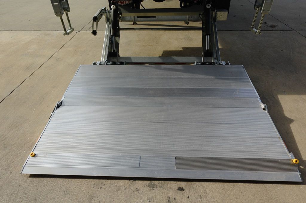 2026 HINO L6AA (26ft Box Truck w/ Lift Gate) - 23006193 - 24