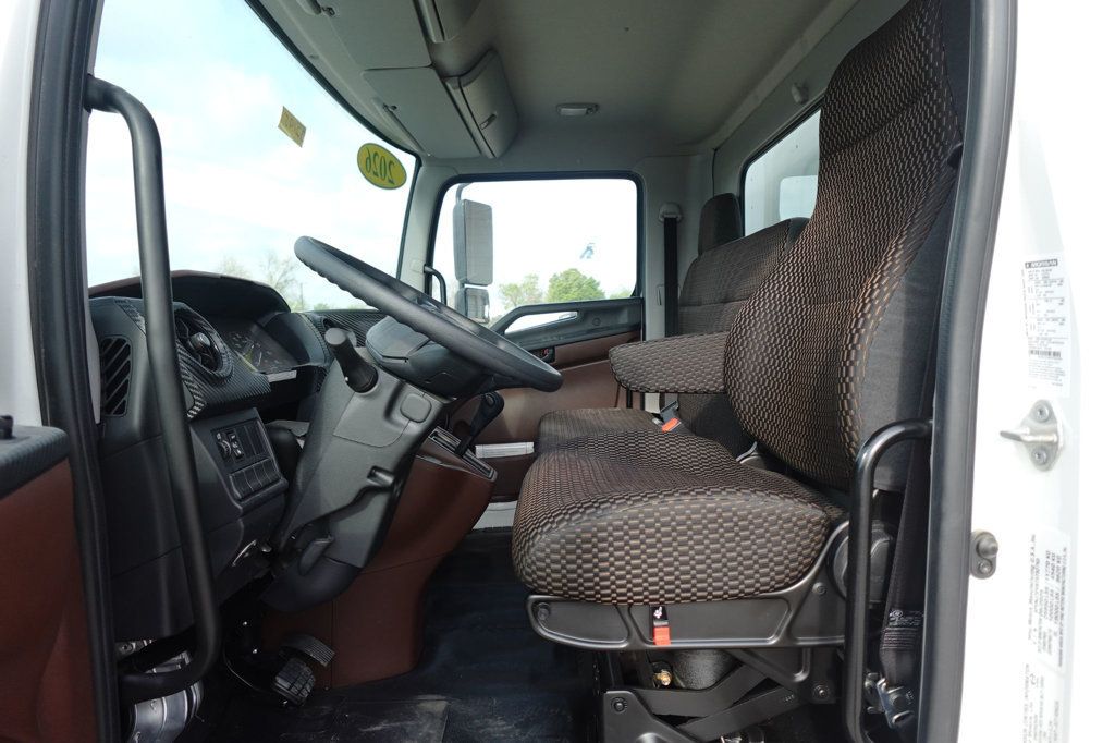 2026 HINO L6AA (26ft Box Truck w/ Lift Gate) - 23006193 - 42