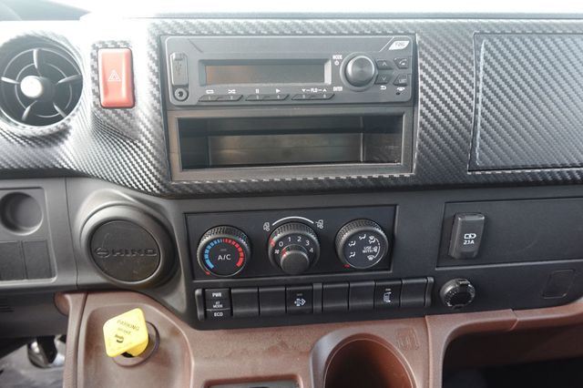 2026 HINO L6AA (26ft Box Truck w/ Lift Gate) - 23006193 - 55