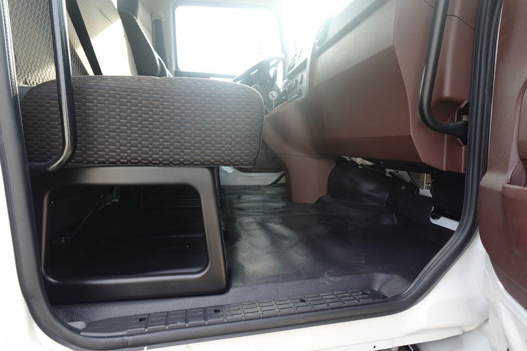 2026 HINO L6AA (26ft Box Truck w/ Lift Gate) - 23006193 - 61