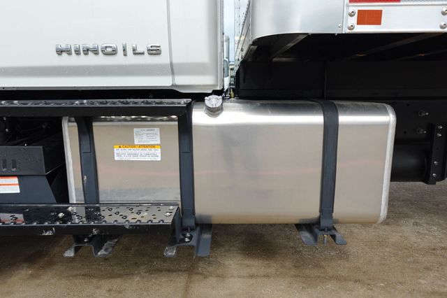 2026 HINO L6AA (26ft Box Truck w/ Lift Gate) - 23024825 - 32
