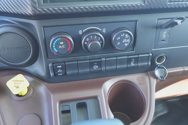 2026 HINO L6AA (26ft Box w/ ICC Bumper) - 23003270 - 33